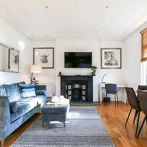 Apartment Newbridge Road, One Bedroom, Bath